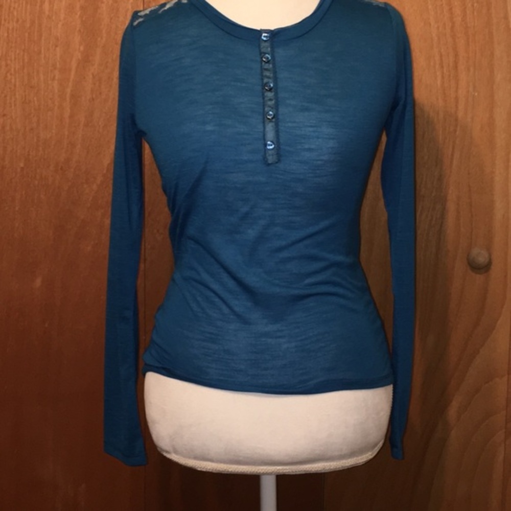Long sleeve shirt